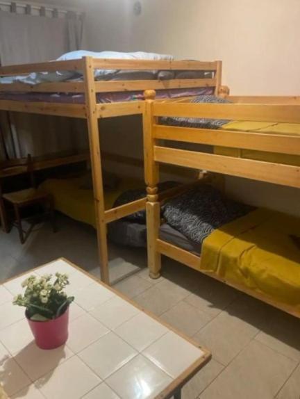 Leleka Hostel Esbly Dış mekan fotoğraf