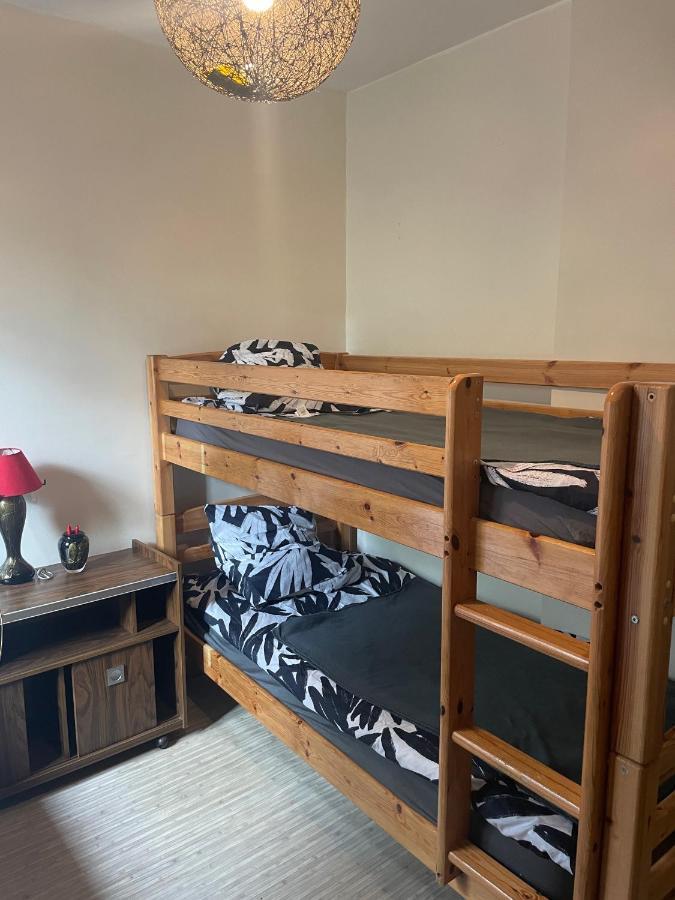 Leleka Hostel Esbly Dış mekan fotoğraf