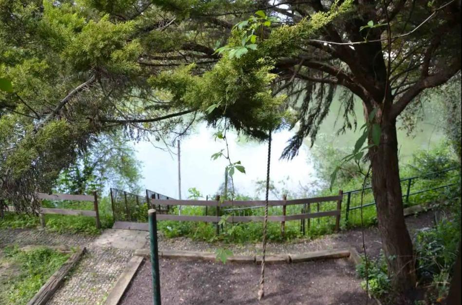 Leleka Hostel Esbly Dış mekan fotoğraf